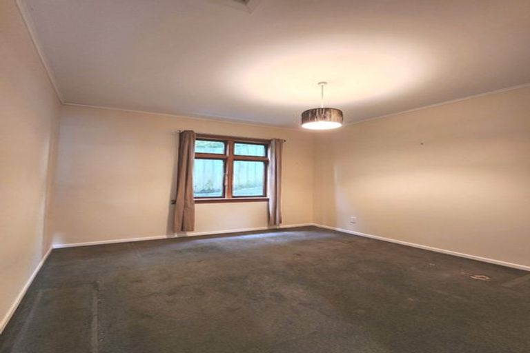 Photo of property in 9 Vennell Street, Brooklyn, Wellington, 6021