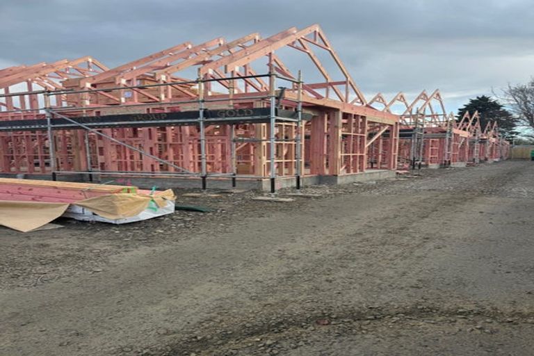 Photo of property in 3/25 Winters Road, Redwood, Christchurch, 8051