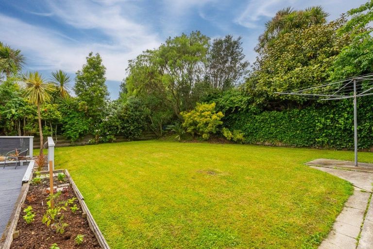 Photo of property in 17a Matenga Street, Waikanae, 5036