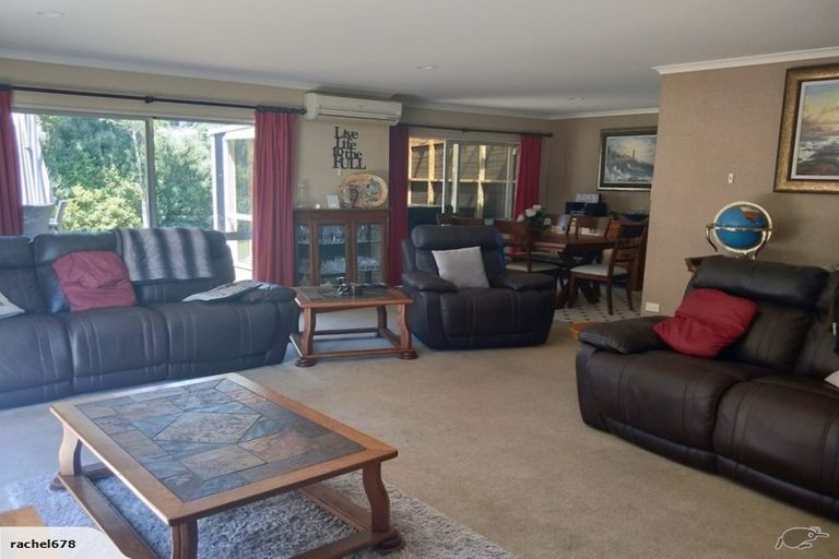 Photo of property in 21 Watts Street, Waipawa, 4210