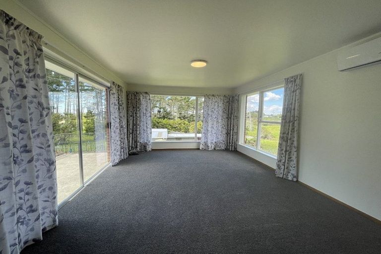Photo of property in 106 Nixon Road, Taupaki, Henderson, 0782
