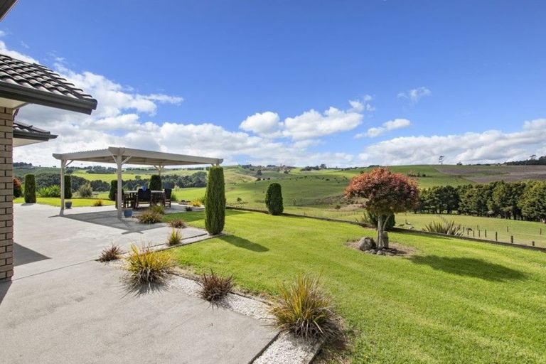 Photo of property in 165 Gray Road, Te Kamo, Kamo, 0185