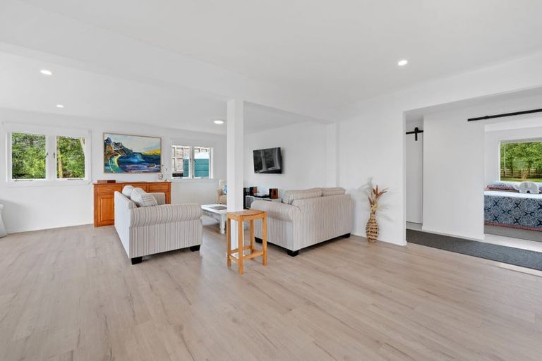 Photo of property in 20 Komiti Road, Tinopai, 0593