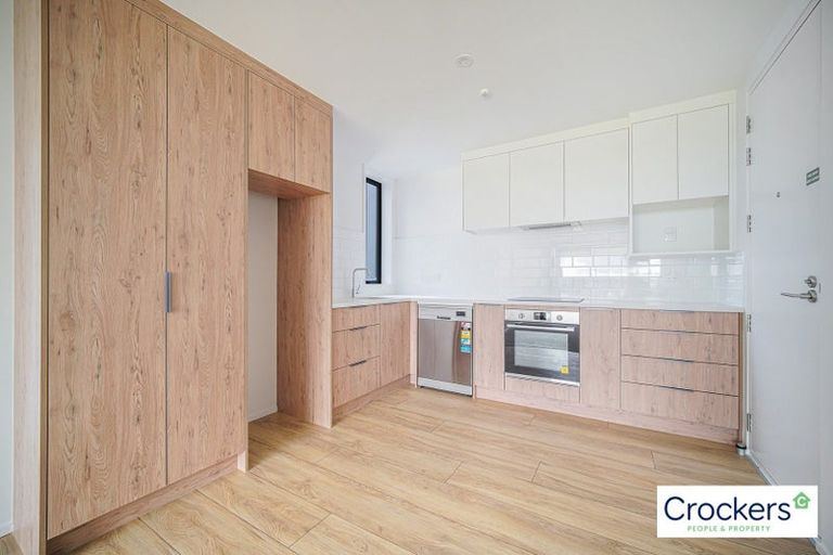 Photo of property in 6/8 Treasure Lane, Te Atatu South, Auckland, 0610