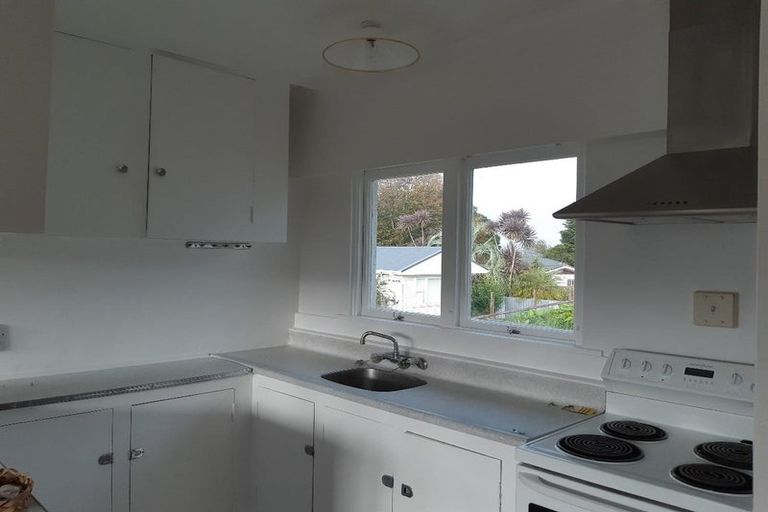 Photo of property in 21 Ford Avenue, Te Kamo, Kamo, 0112