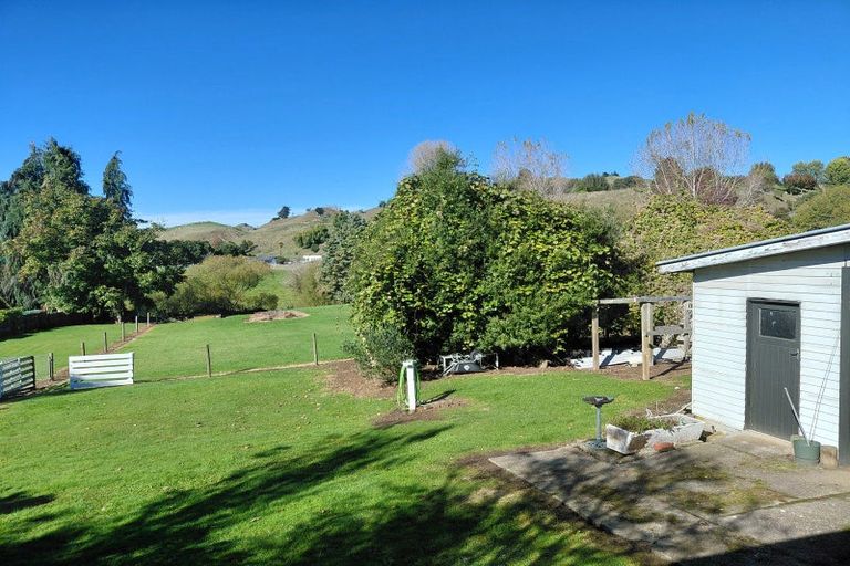 Photo of property in 11 Mangaone Valley Road, Taihape, 4793