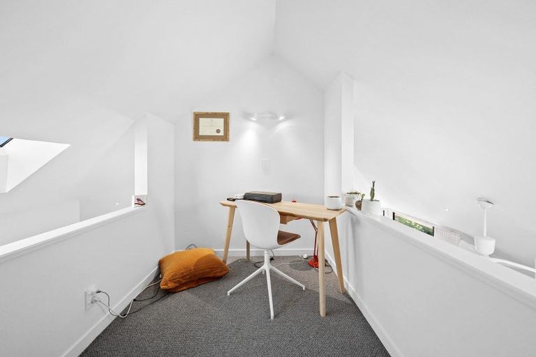 Photo of property in 21 Hauraki Road, Hauraki, Auckland, 0622