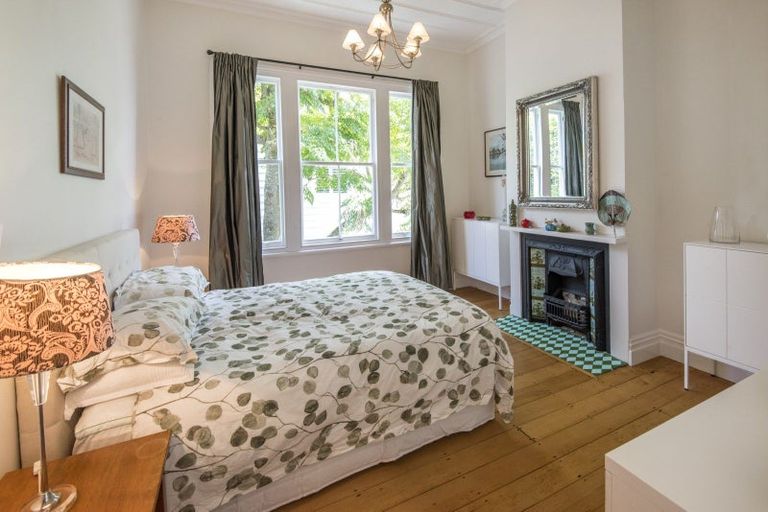 Photo of property in 38 Albert Road, Devonport, Auckland, 0624