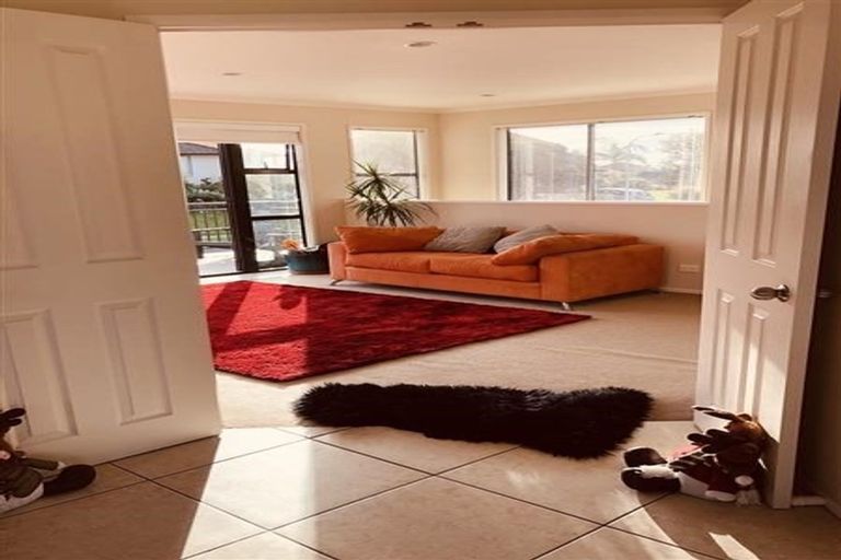 Photo of property in 5 Lagoon View, Gulf Harbour, Whangaparaoa, 0930