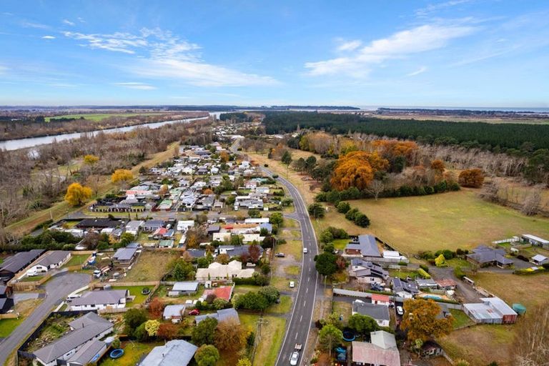 Photo of property in 129 Kainga Road, Kainga, Christchurch, 8083