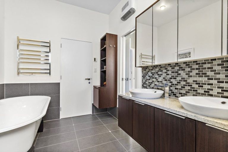 Photo of property in 56b Mcmaster Street, Greytown, 5712