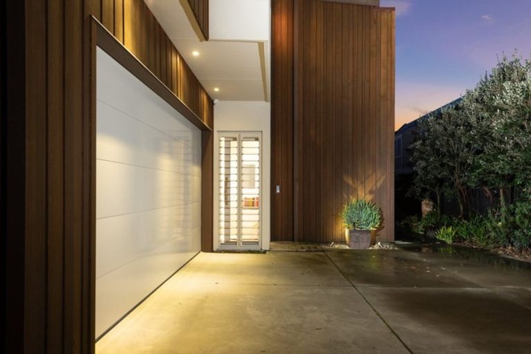 Photo of property in 24a Sunbrae Grove, Mount Maunganui, 3116