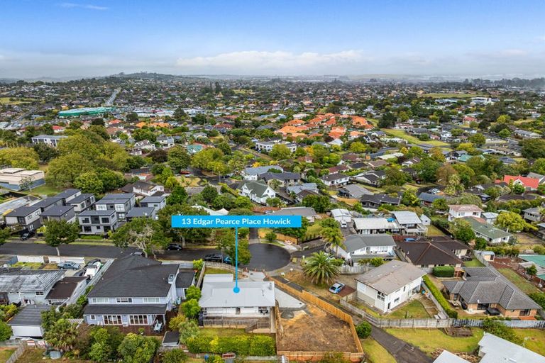 Photo of property in 13 Edgar Pearce Place, Howick, Auckland, 2014