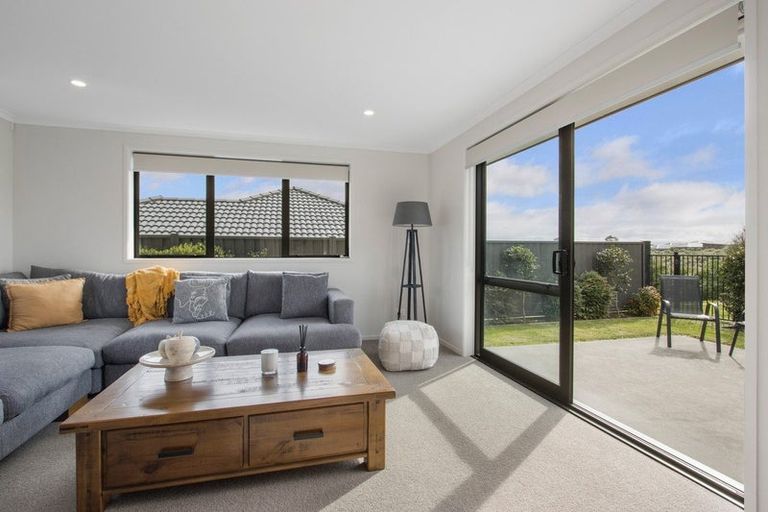 Photo of property in 5 Cascade Way, Omokoroa, 3114