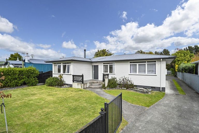 Photo of property in 44 Upham Street, Havelock North, 4130