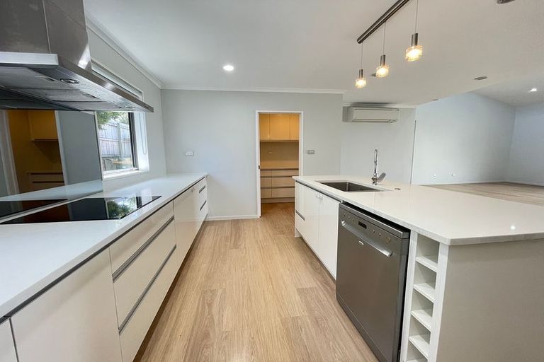 Photo of property in 11 Ngaroma House Drive, Hobsonville, Auckland, 0618