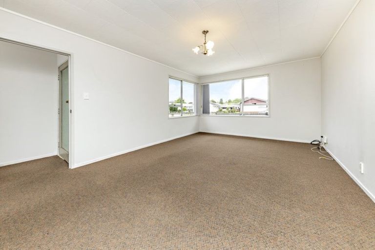 Photo of property in 68 Ferndown Avenue, Papatoetoe, Auckland, 2025