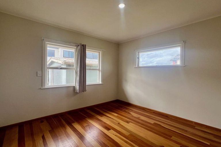 Photo of property in 35 Esperanto Road, Papatoetoe, Auckland, 2025