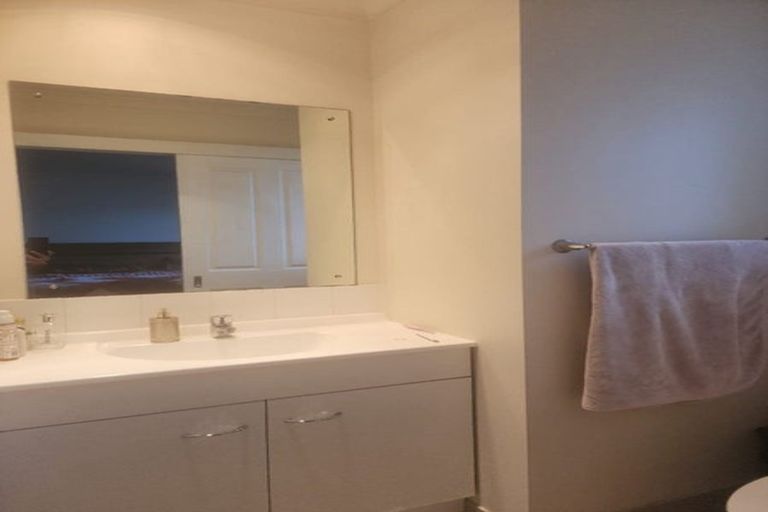 Photo of property in 5a Margarita Rise, Pukekohe, 2120