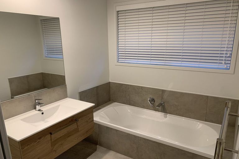 Photo of property in 97 Sentinel Avenue, Omokoroa, 3114