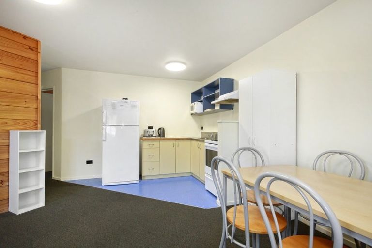 Photo of property in Basin Reserve Complex, 48/4 Sussex Street, Mount Cook, Wellington, 6021