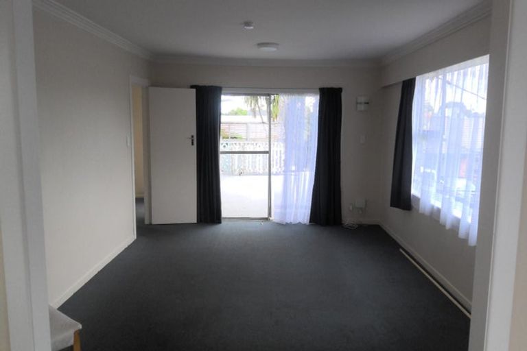 Photo of property in 53 Great South Road, Papakura, 2110