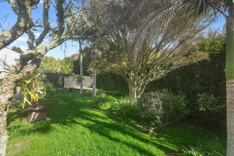 Photo of property in 53 Okura River Road, Okura, Albany, 0792