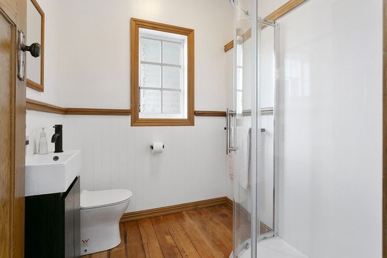 Photo of property in 27 Princes Street, Cambridge, 3434