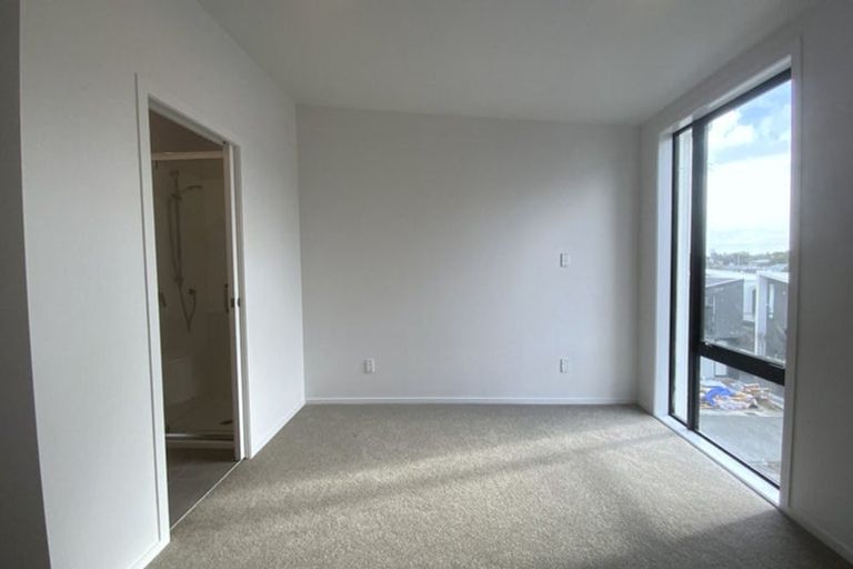 Photo of property in 23 Kamahi Place, Paraparaumu, 5032