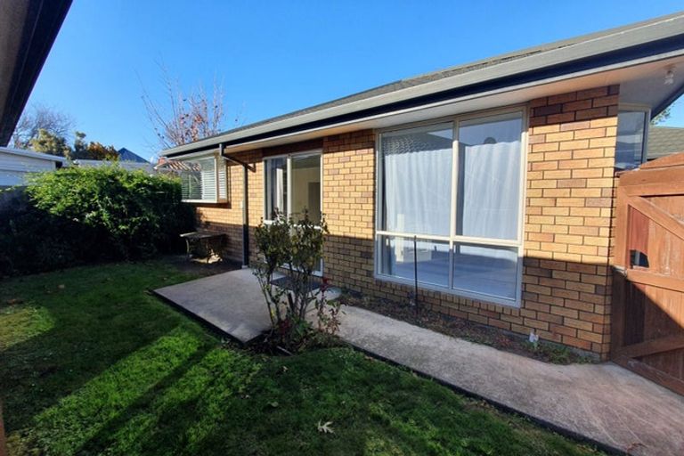 Photo of property in 71 Peverel Street, Riccarton, Christchurch, 8041