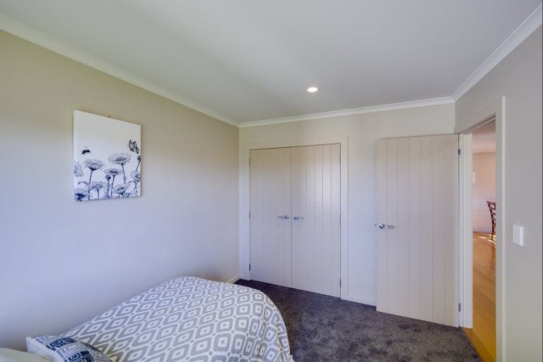 Photo of property in 6 Palliser Place, Poraiti, Napier, 4112