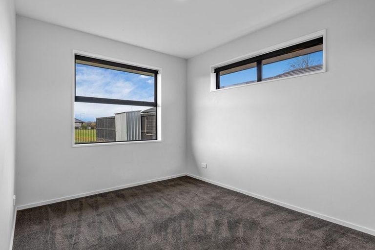 Photo of property in 4 Godley Place, Woodend, 7610