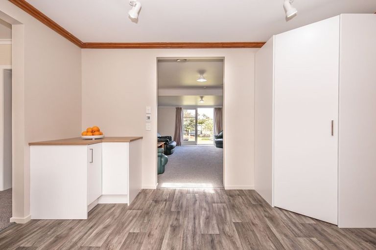 Photo of property in 6 Shelswell Street, Westport, 7825