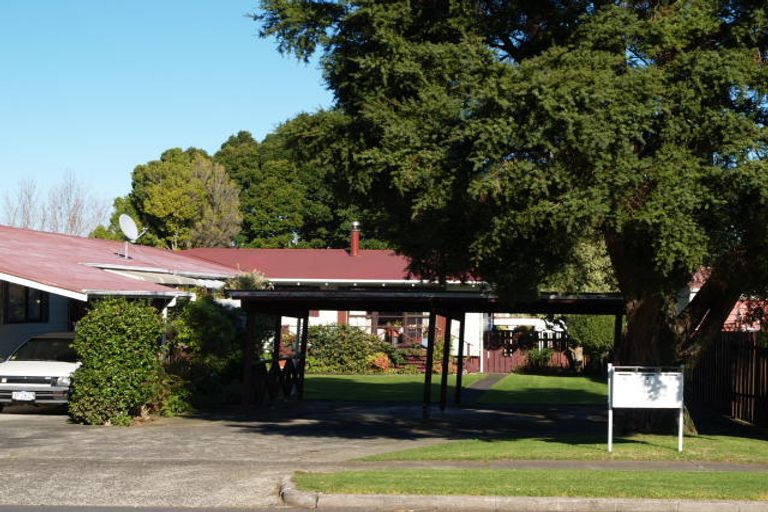 Photo of property in 1/56 Henwood Road, Mangere East, Auckland, 2024