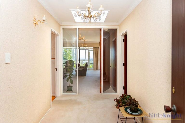 Photo of property in 185 Hackthorne Road, Cashmere, Christchurch, 8022
