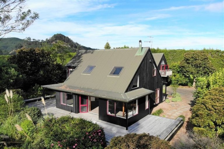Photo of property in 102 Tangiteroria Lane, Pauanui, Hikuai, 3579