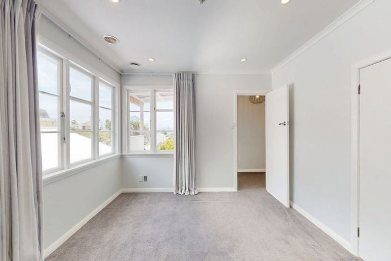 Photo of property in 87 Farnham Street, Mornington, Wellington, 6021