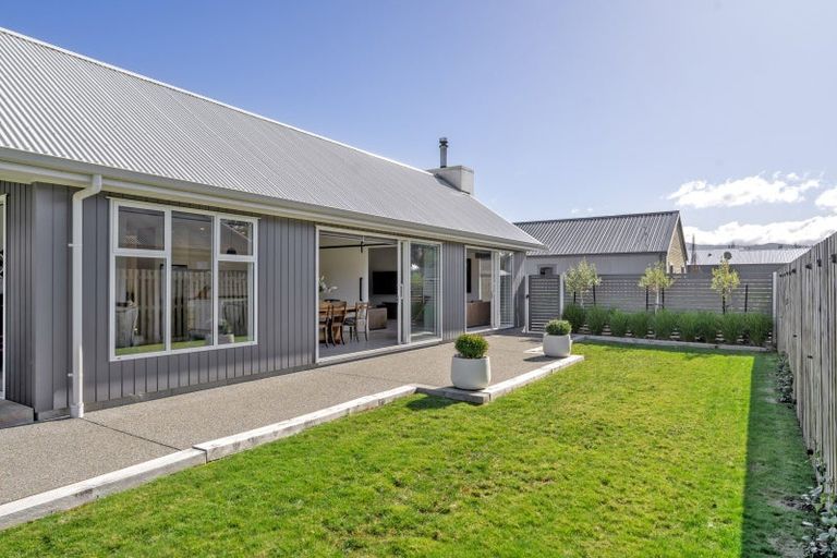 Photo of property in 8 Matai Grove, Greytown, 5712