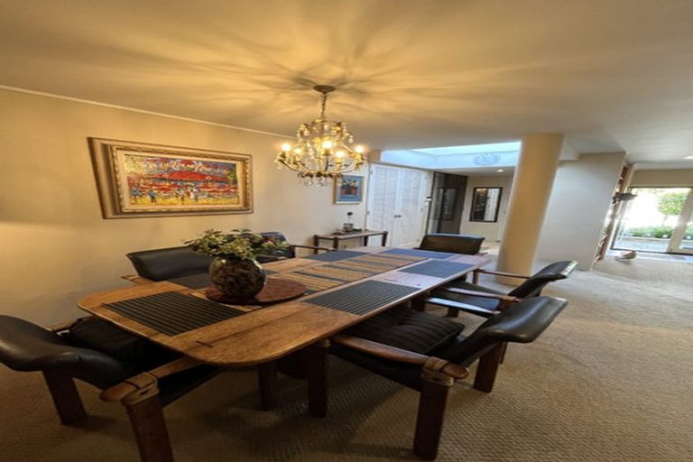 Photo of property in Highwic, 32u2 Hobson Street, Thorndon, Wellington, 6011