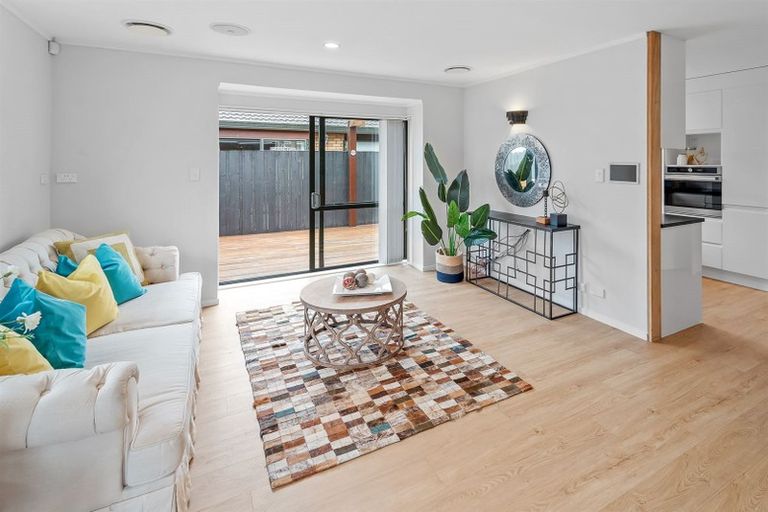 Photo of property in 26 Inverness Road, Browns Bay, Auckland, 0630