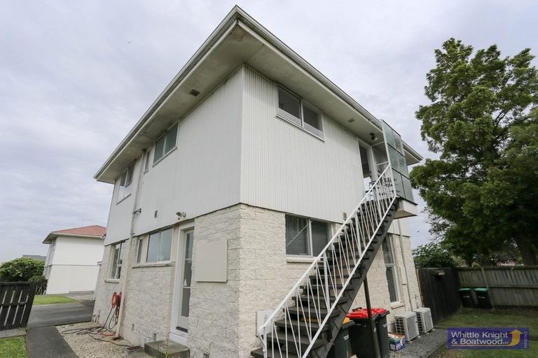 Photo of property in 2/2 Peverel Street, Riccarton, Christchurch, 8011