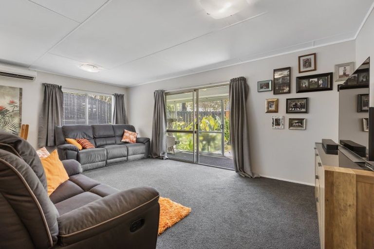 Photo of property in 2/23 Tahurangi Place, Spotswood, New Plymouth, 4310