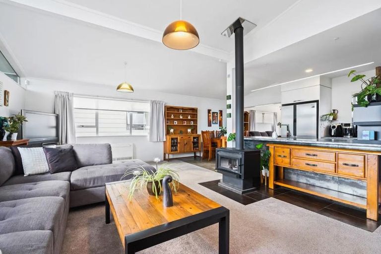Photo of property in 70 Kohe Street, Parahaki, Whangarei, 0112