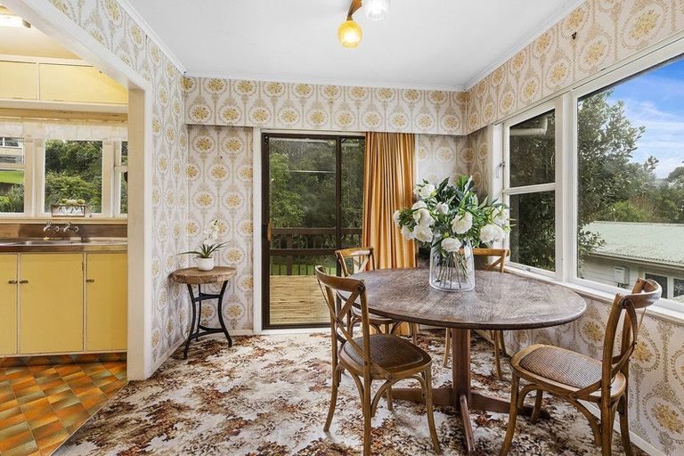 Photo of property in 6 Ernest Street, Ranui, Porirua, 5024