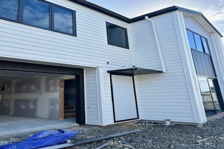 Photo of property in 8 Gardiner Grove, Mangere East, Auckland, 2024