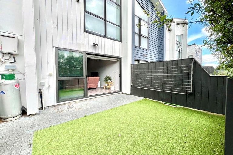 Photo of property in 5 Pasla Close, Papakura, 2110