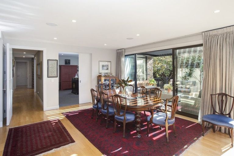 Photo of property in 28 Devonport Lane, St Albans, Christchurch, 8014