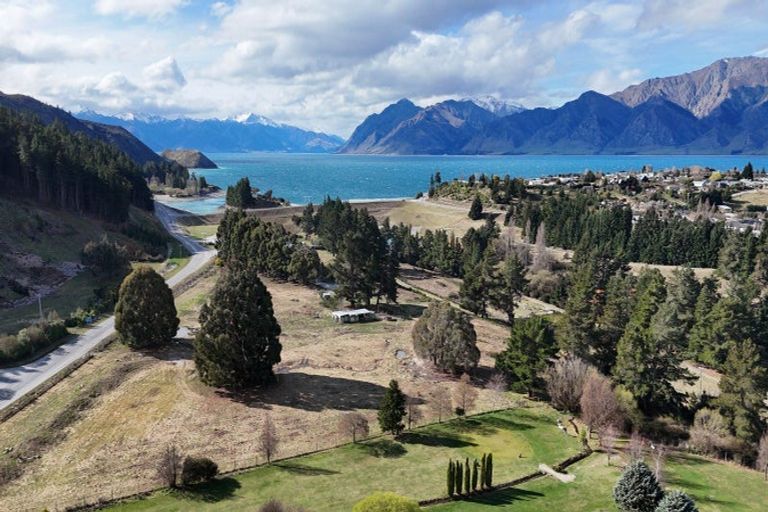 Photo of property in 1172 Lake Hawea-albert Town Road, Albert Town, Wanaka, 9382