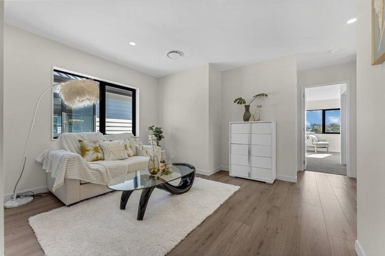 Photo of property in 36 Christella Street, Flat Bush, Auckland, 2019