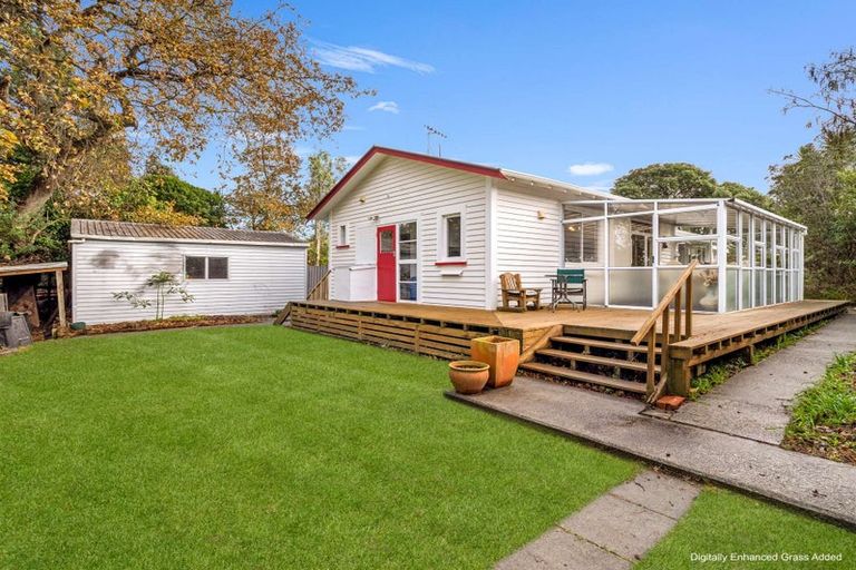 Photo of property in 32 Hutchison Crescent, Durie Hill, Whanganui, 4500